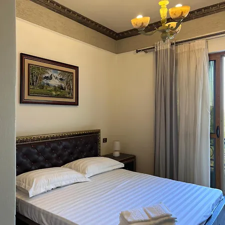 Sofra Hotel Kryemëdhej